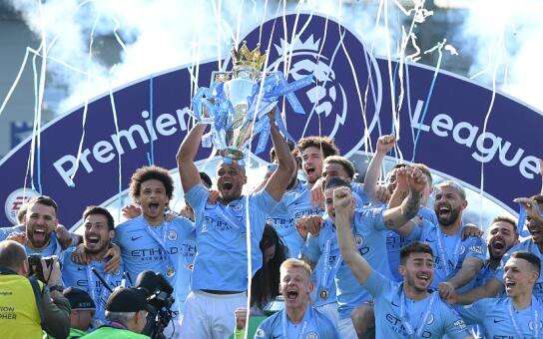 中国队在与 中国队在与